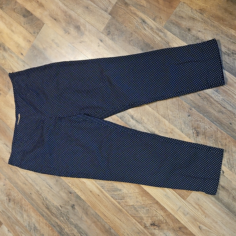 👖Ellen Tracy Navy and White Polka Dot Ankle Pants